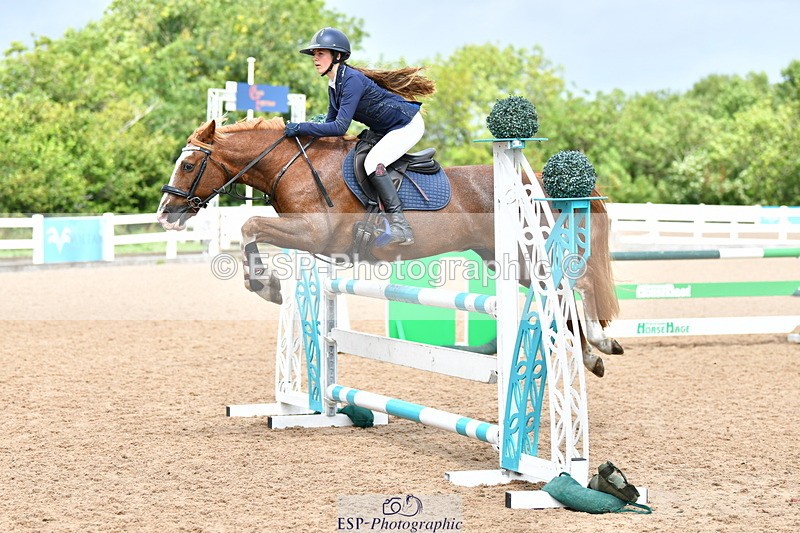 230819A-121434-00487 - Cls 25 Pony Newcomers & 1m Open