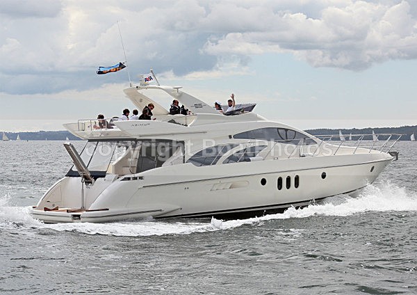 120720 EYE EYE RS CHARTERS WT7A7286 - Flybridge Cruisers