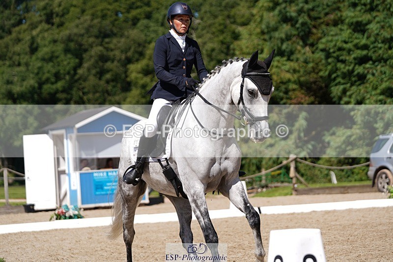240719-152706-02644 - 114-Claire_Holiday-Diamond_Opposition