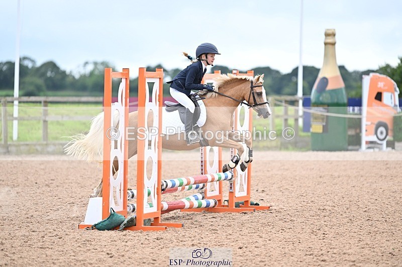 240813-152453-00061 - Clear round & 60cm