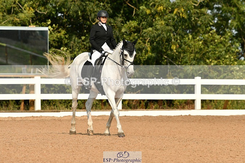 250817-095032-07603 - 179-Kate.WilliamsGhyllwood.April.Moment