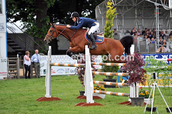 EQUISCOT 9292 - A WEE PEEK AT RHS 2013