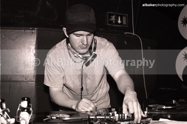 17 plus one - Sub Tub @ music box 02.06.02