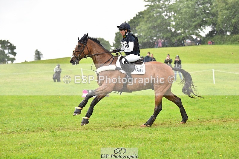 240526-134038-22613 - 520-LONDON_52-Laura_Collett