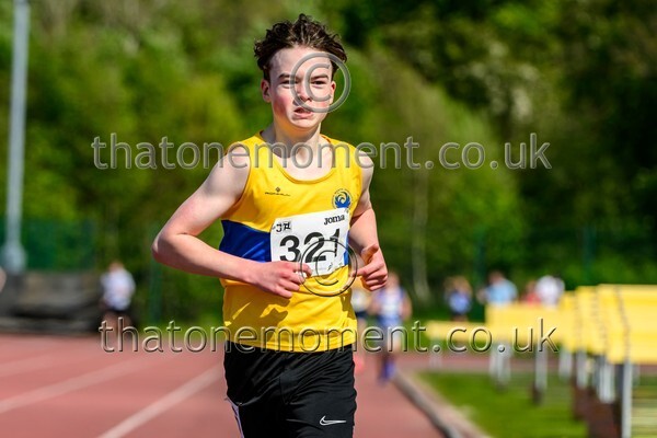 West25Sat-928271 - Track Male