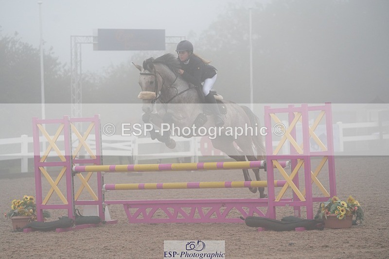 251003-102638-00057 - Cls 6 British Novice and 90cm