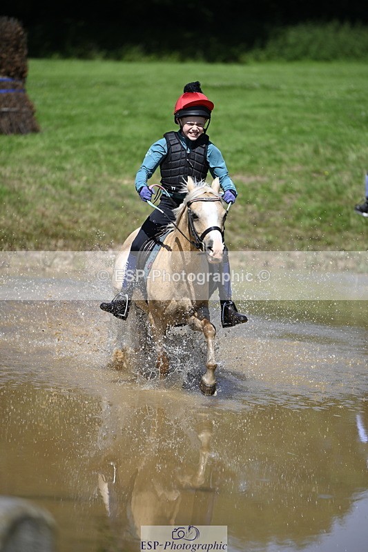 240728B-112457-01009 - Theo's Group XC