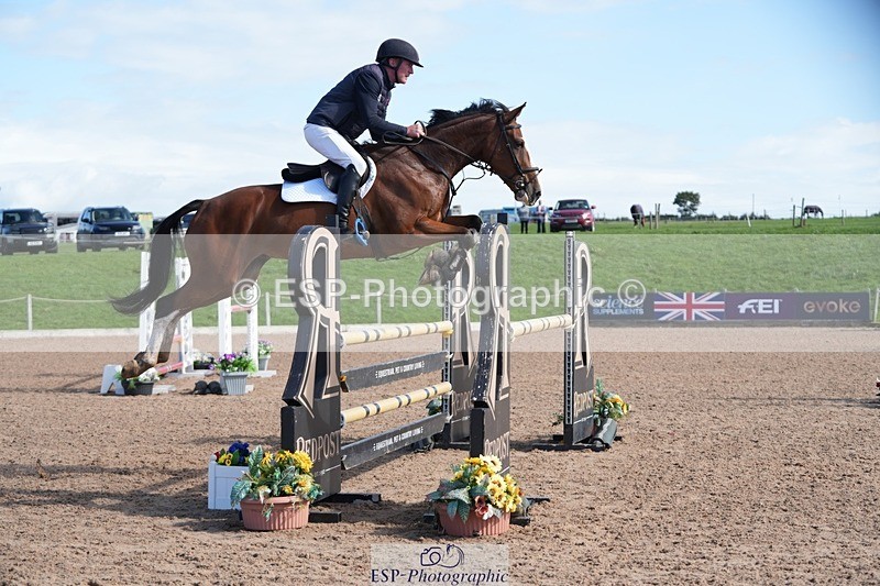 250913-105545-06278 - Cls 14 Snr Newcomers