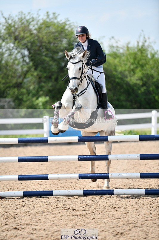 240512A-150218-19240 - Cls 43 95cm National Am Quali