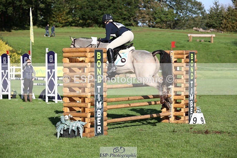 231022-102430-24513 - 619-GARVAGH.GOLDEN.OAK-Ella.Snow-TrotUp+SJ