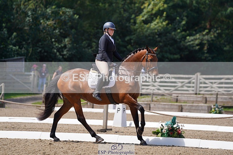 240719-115152-01337 - 279-Philippa_James-Lily_ley
