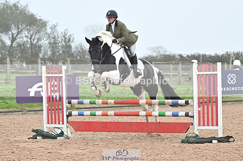 241103A-104800-06758 - SUN Cls 18 British Novice and 90cm Open