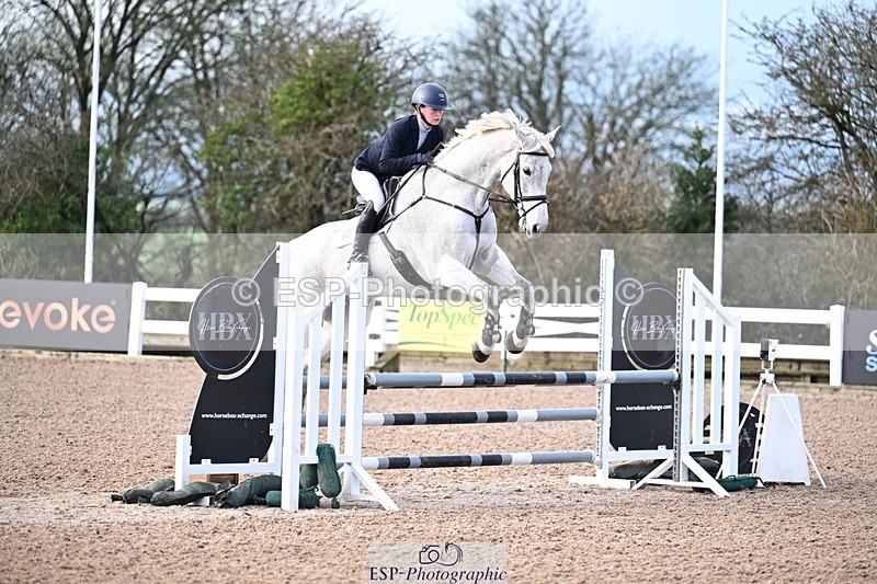 260128-104709-00159 - Clear Round & Brit Nov 90cm