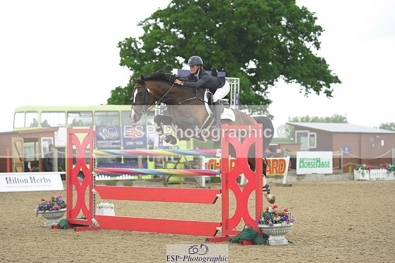 230730A-133048-10118 - Cls 27 Chard Grand Prix