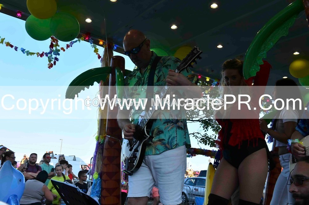 SH4_3454 - Carnival Procession.