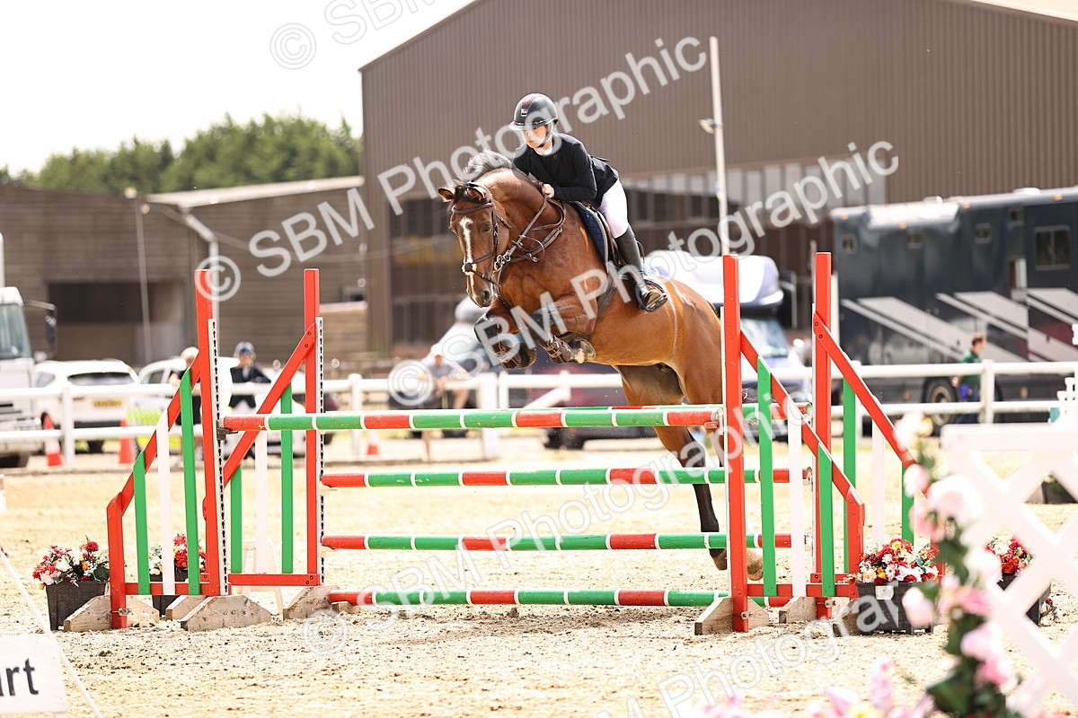 SBM_003418 - Class 22 - Senior Foxhunter 1.20m