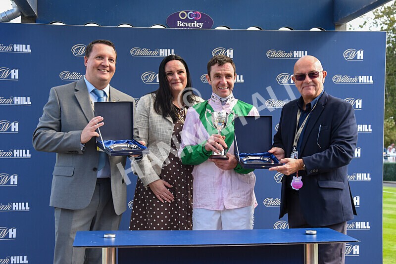 310824-Race 2-Democracy Dilemma-2742 - Race 2