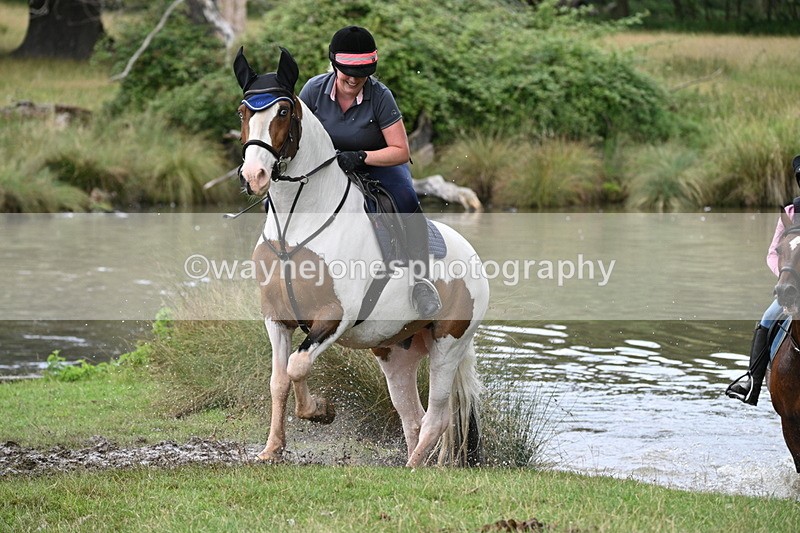 WJ7_3850 - Time at Water 12:52 to 13:22