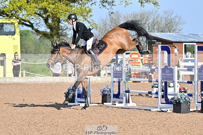 240509A-090040-00404 - Cls 8 Foxhunter