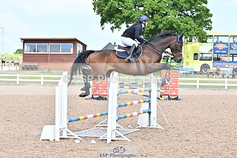 240605A-154955-00982 - Cls 5 Foxhunter and 1.20m Open