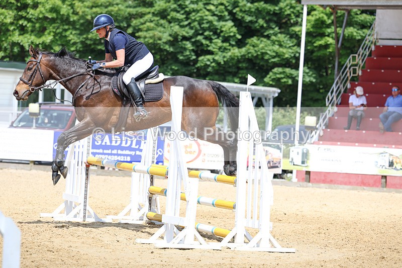 3E7A0301 - Class 10: Senior 95cm open