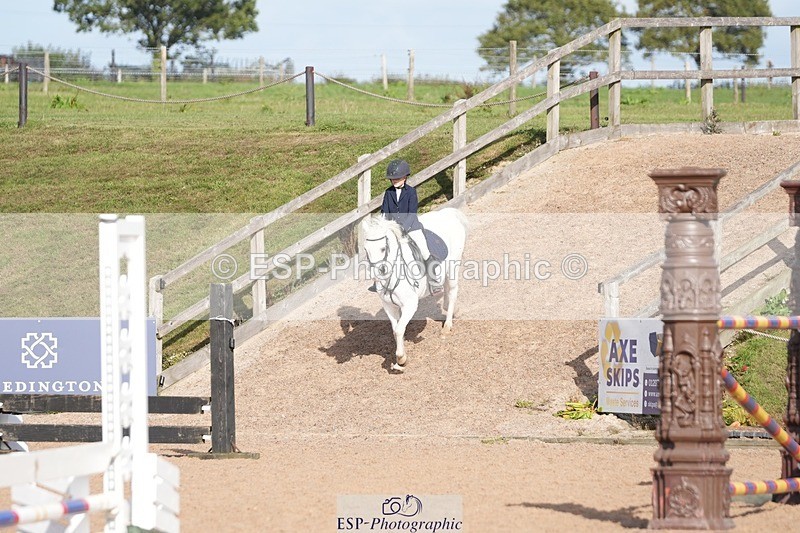 260926-154203-01280 - Cls 13 70cm Speed Derby