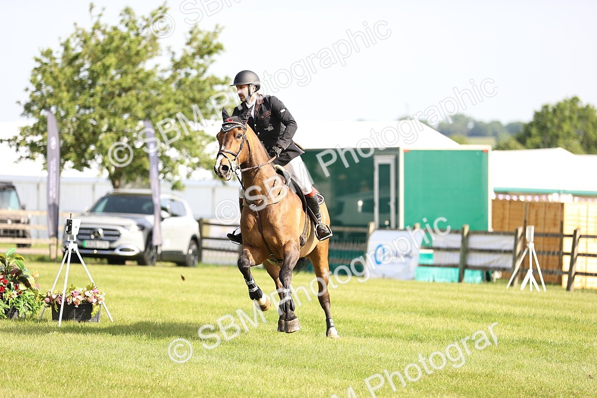 SBM_01427 - Class 200 - Martin Grant Homes Welcome Stakes 1.25m Open