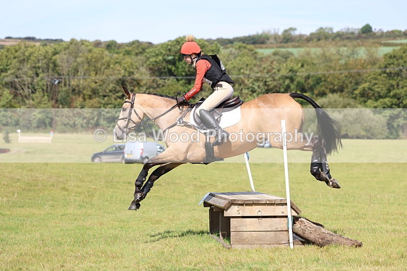 3E7A6664 - Class 1: Trebudannon Open: Pheasant Feeder