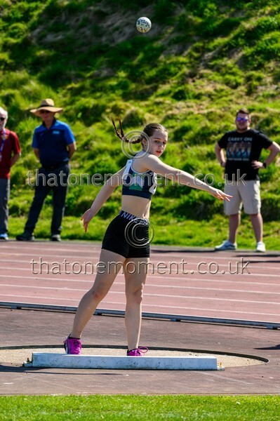 West25Sat-926991 - Field Female