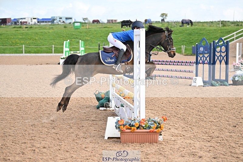 240506A-110636-08401 - Cls 3  Pony Discovery & 90cm Open