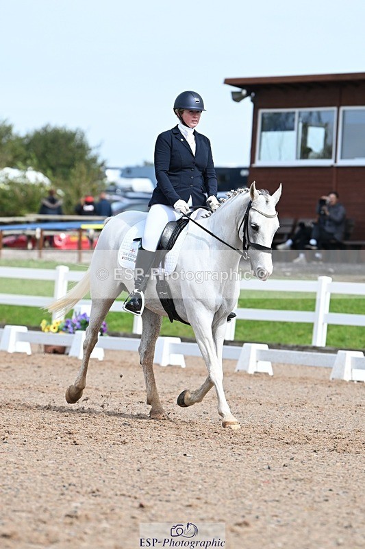 250907-132934-10162 - 065-Jessica.PerrySilver.Secret