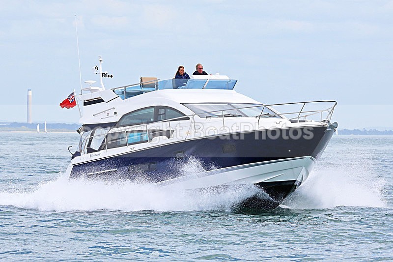 150607 FAIRLINE SQUADRON WT7A1131 - Flybridge Cruisers