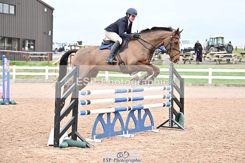 250112-130730-01376 - Cls 20 Newcomers and 1.10m Open