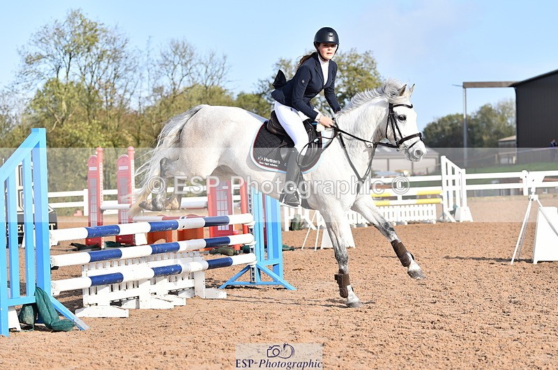 231028A-105718-00639 - Cls 2 British Novice & 80cm Open