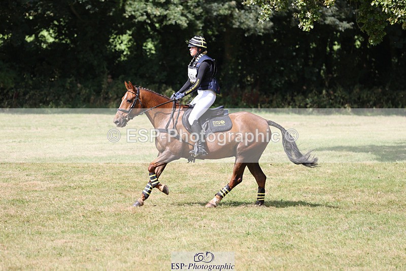 240825X-113735-32295 - 70cm XC 11.00 to 12.00