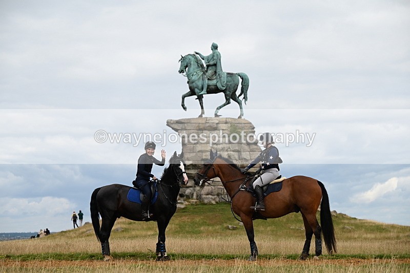 DSC_6366 - Time at Statue 12:17 to 12:44