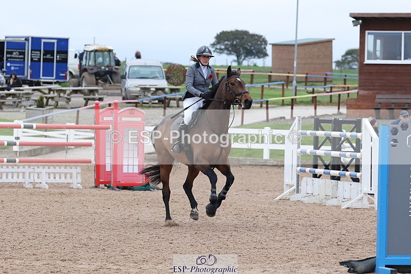 241101A-153428-03036 - FRI Cls 7 Blue Chip Grade B&C Jump Off