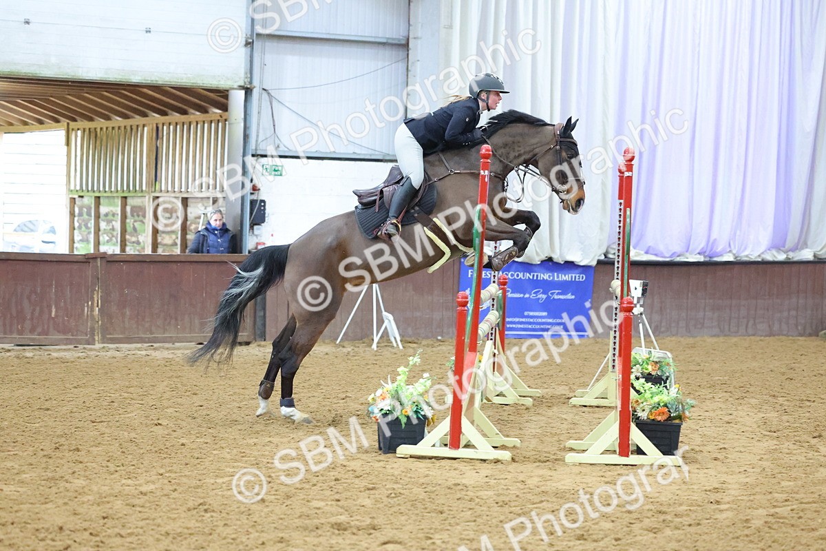 SBM_010608 - Class 23 - Senior Newcomers/ 1.10m Open - First Round (1.10m)