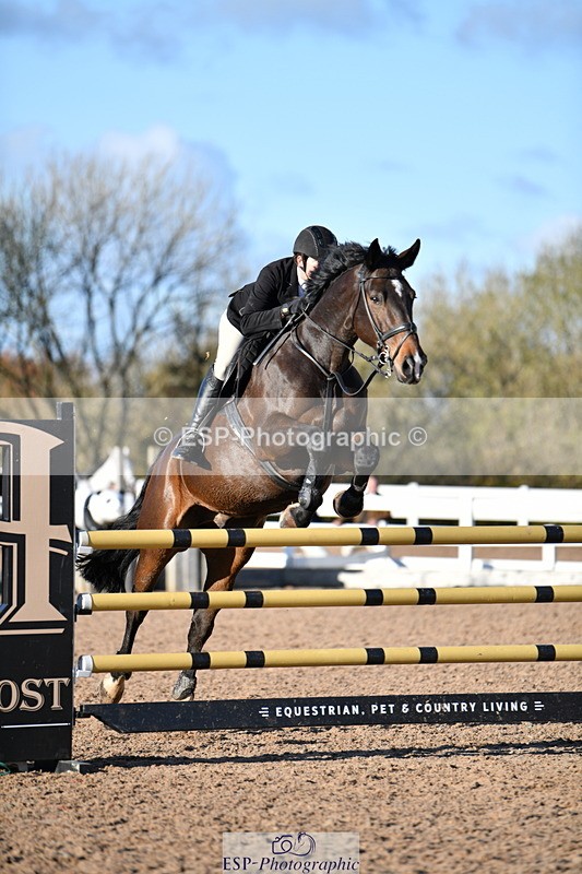231110A-150949-00983 - Cls 6 Foxhunter & 1.20m Open