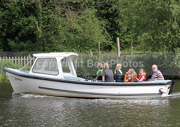 110507 SCOTIA HOBBS OF HENLEY IMG_8841 - River Launches