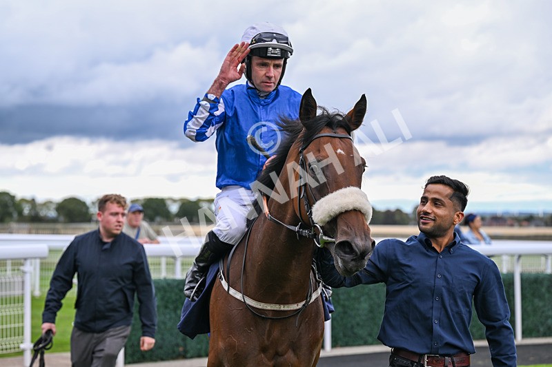 170925-Race 2-Lady Youmzain-4158 - Race 2