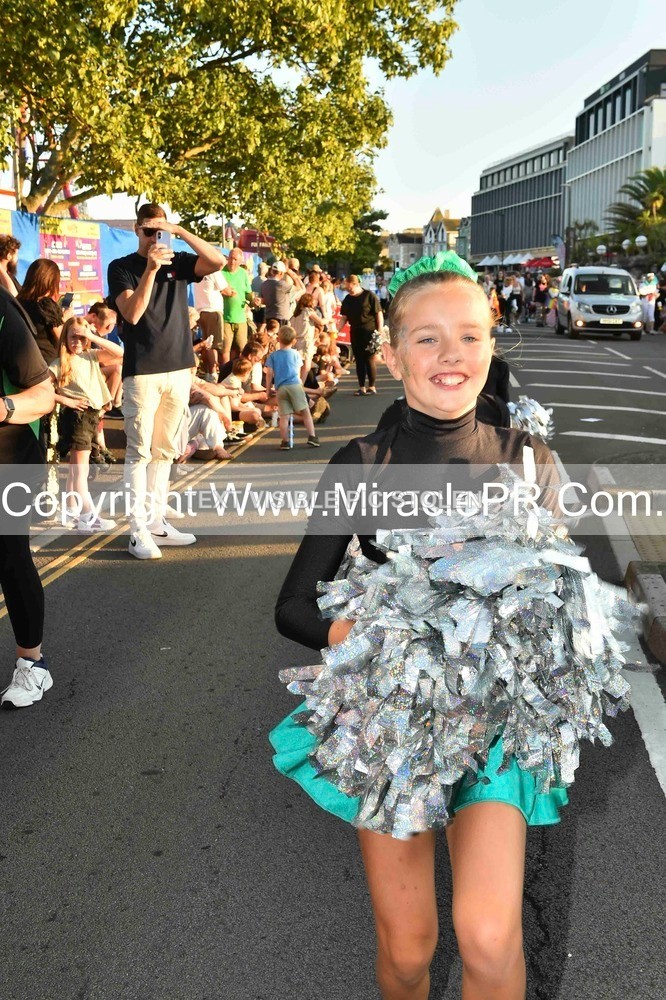 SH4_3531 - Carnival Procession.