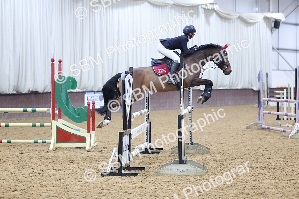 SBM_003488 - Class 11 - Blue Chip Pony Newcomers - 1.00m Open