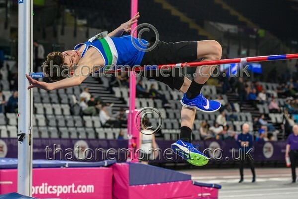 SeniorInd25-919521 - Field Male