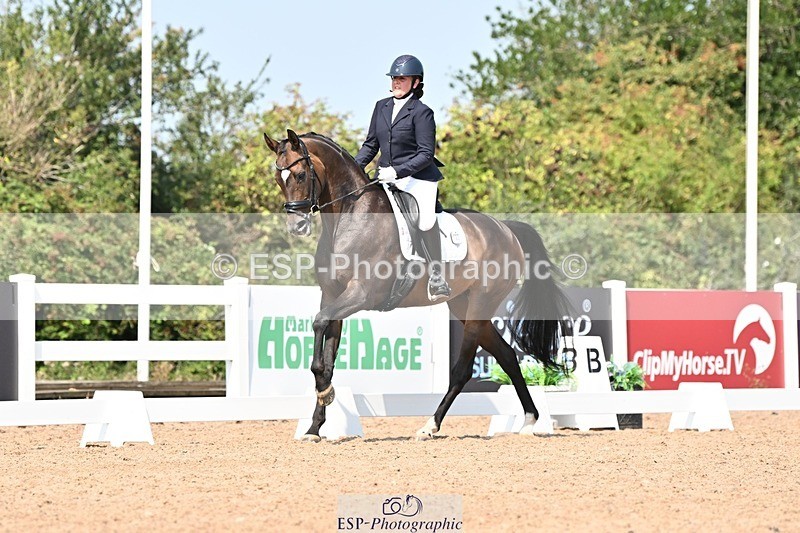 250816-124506-04333 - 100-Deborah.NewmanSoraya.IV