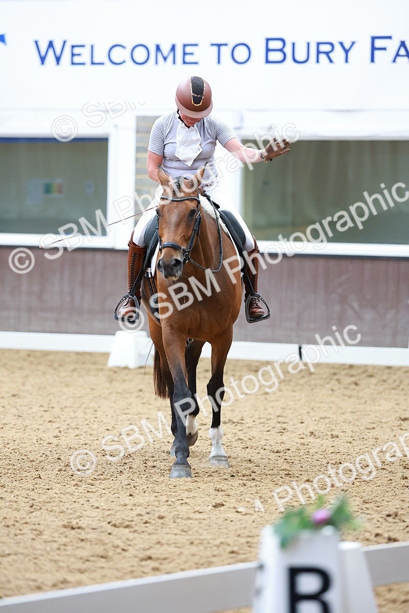 SBM_003905 - Para PYO Warm Up