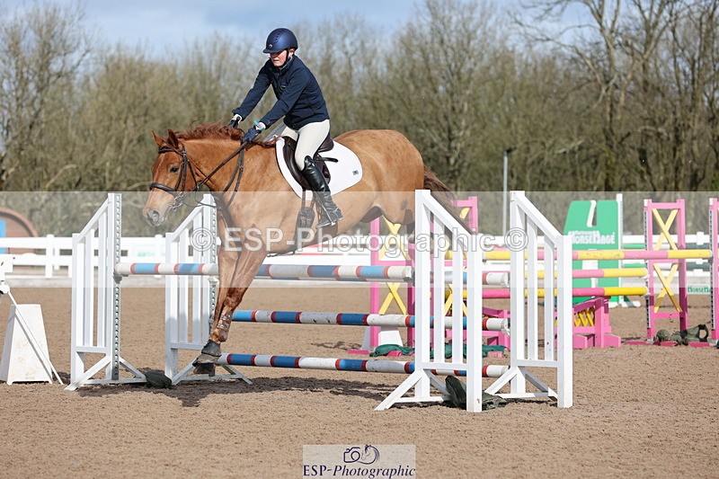 240223A-114200-00937 - Cls 4 Snr 1.05m Open