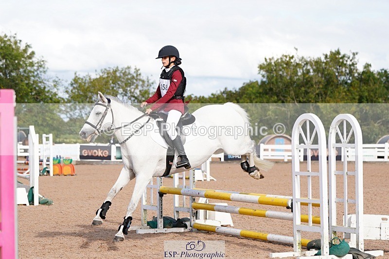 250921-104640-02395 - Cls 19+20 Club and Schools 60cm