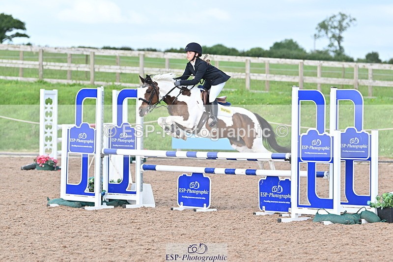 240628A-191520-01885 - Cls 7 Graham Heath 128cm + 138cm