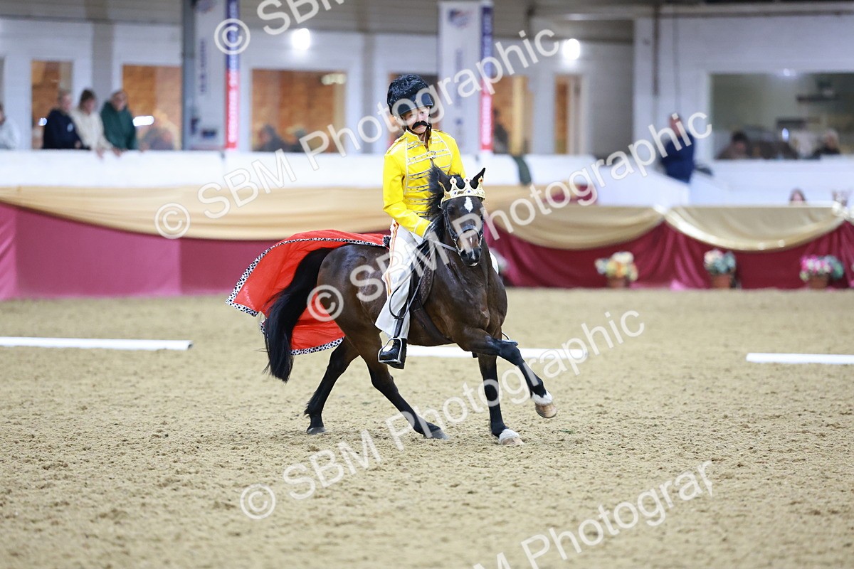 SBM_10317 - Class 62 - Strictly Fancy Dress-Age